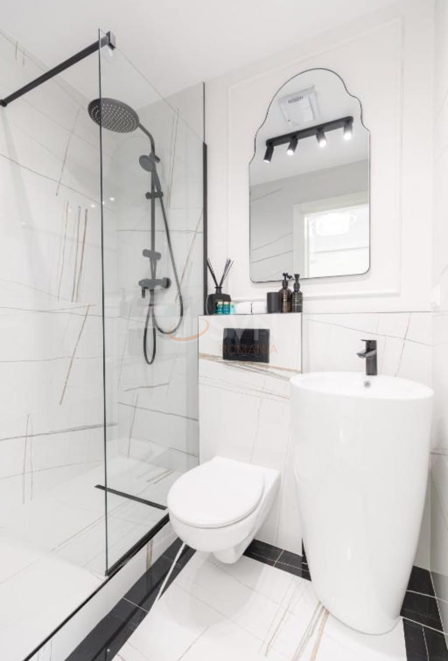 Apartament, 3 camere Bucuresti/Decebal