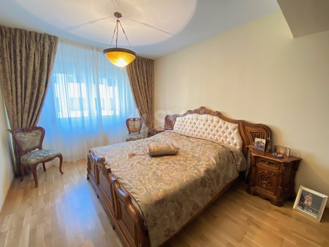 Apartament, 3 camere Bucuresti/Decebal