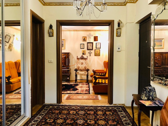 Apartament, 3 camere Bucuresti/Universitate (s1)