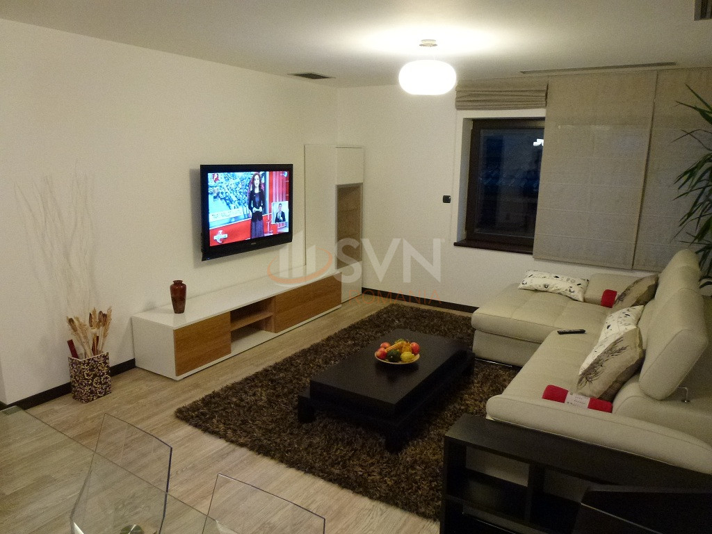 Apartament, 3 camere Bucuresti/Primaverii
