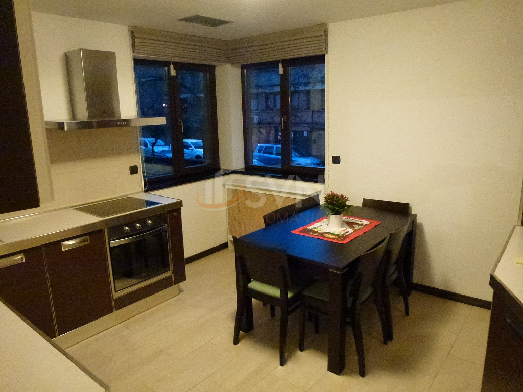 Apartament, 3 camere Bucuresti/Primaverii