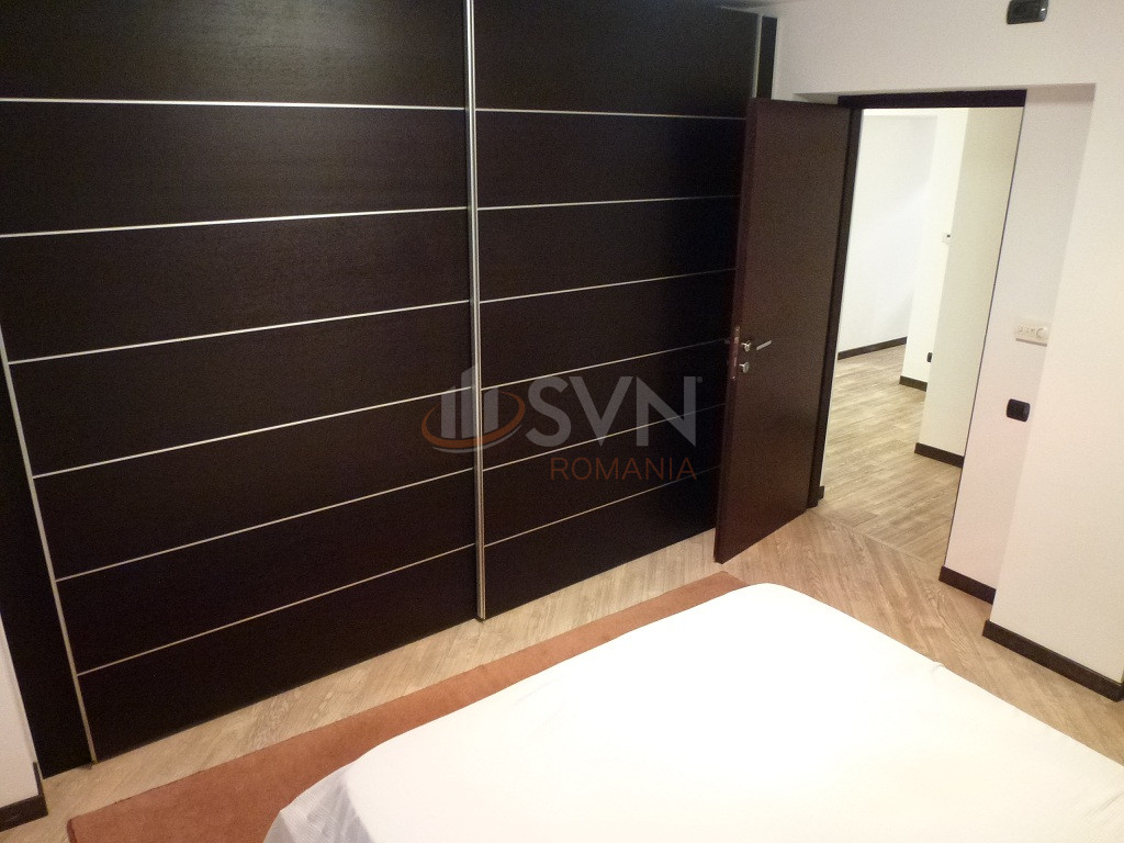 Apartament, 3 camere Bucuresti/Primaverii