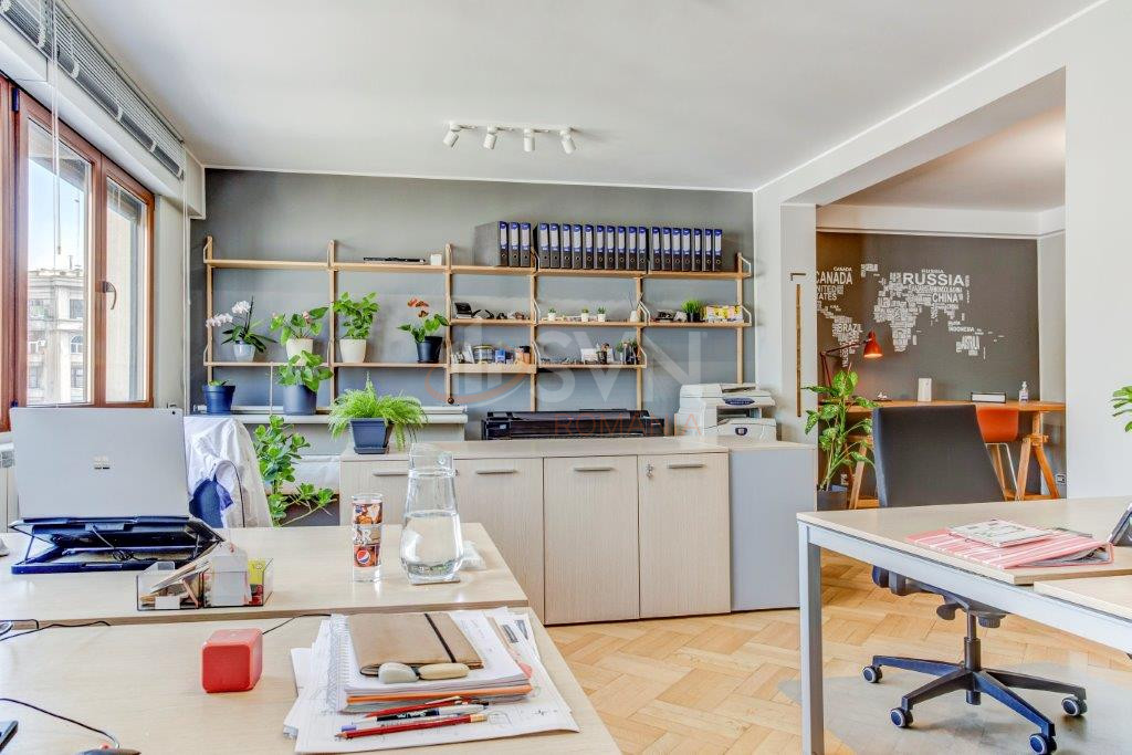 Apartament, 3 camere Bucuresti/Calea Victoriei