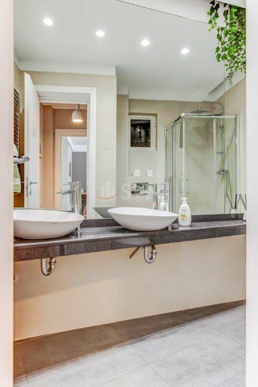 Apartament, 3 camere Bucuresti/Calea Victoriei