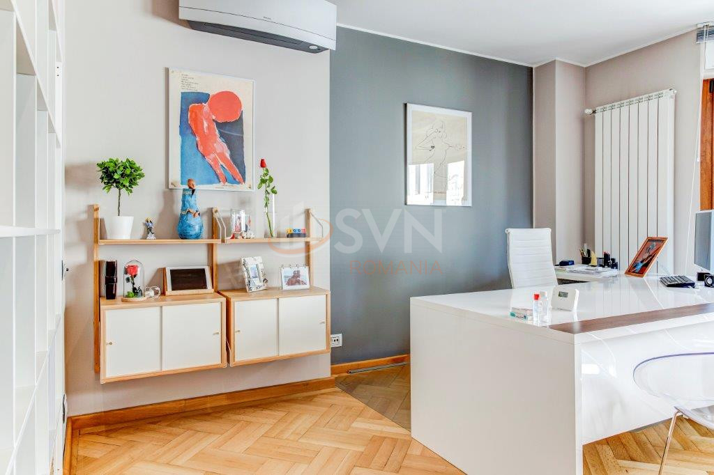 Apartament, 3 camere Bucuresti/Calea Victoriei