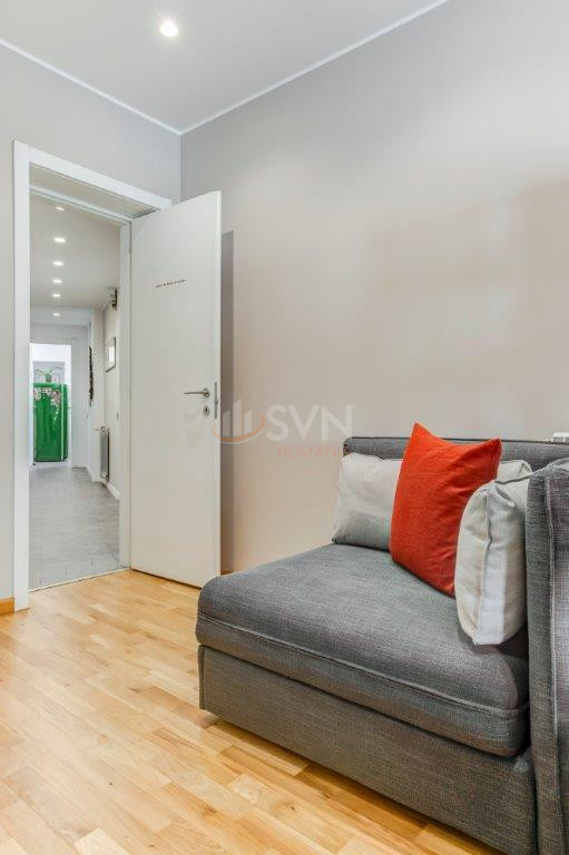 Apartament, 3 camere Bucuresti/Calea Victoriei