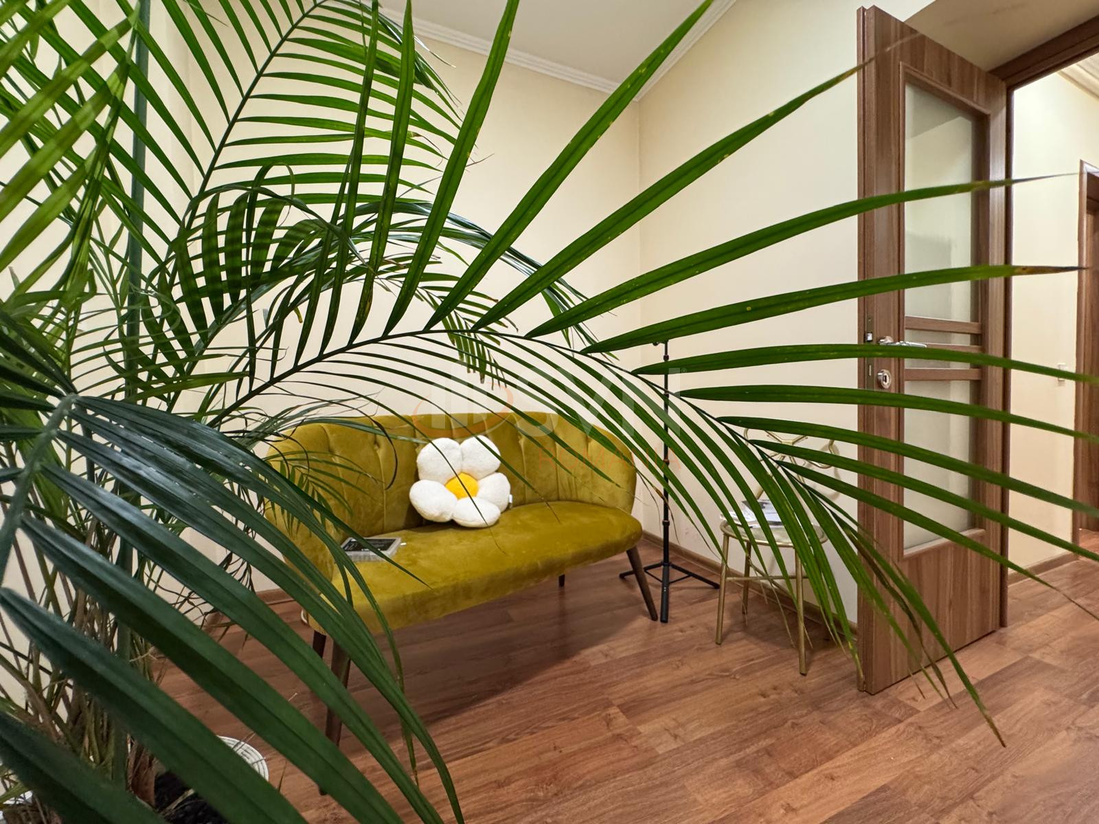 Apartament, 3 camere Bucuresti/Eroii Revolutiei