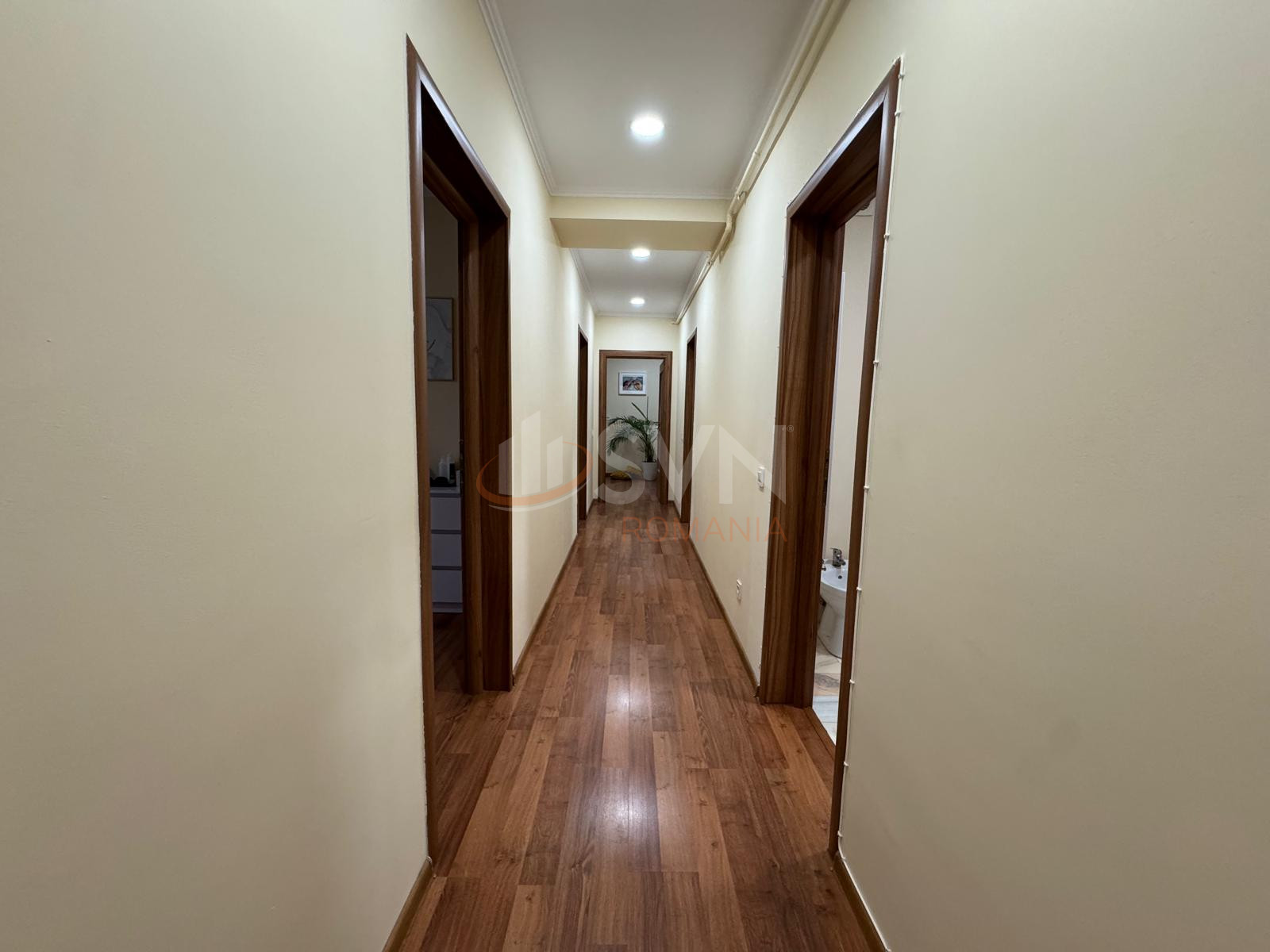 Apartament, 3 camere Bucuresti/Eroii Revolutiei