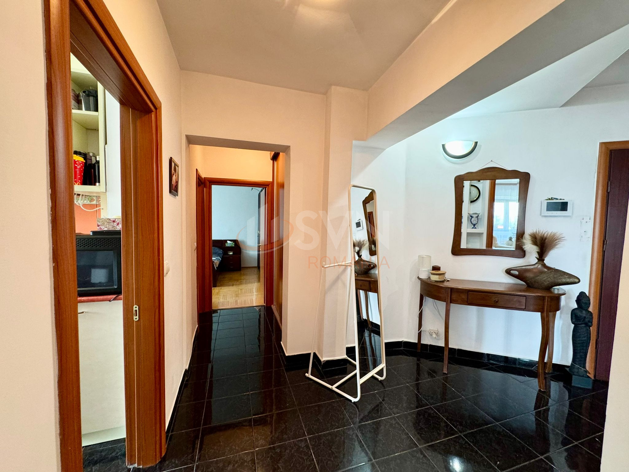 Apartament, 3 camere Bucuresti/Piata Victoriei