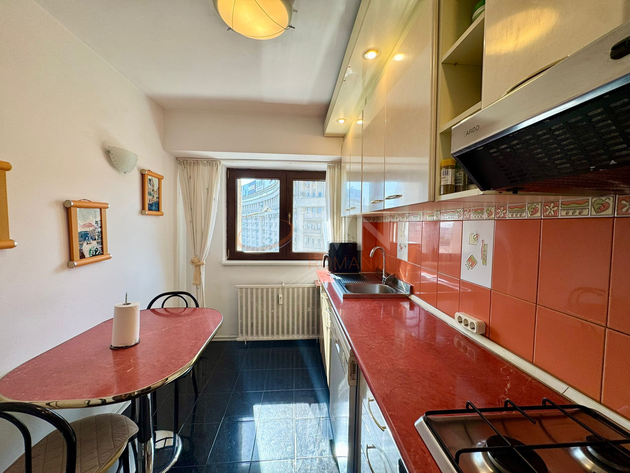 Apartament, 3 camere Bucuresti/Piata Victoriei
