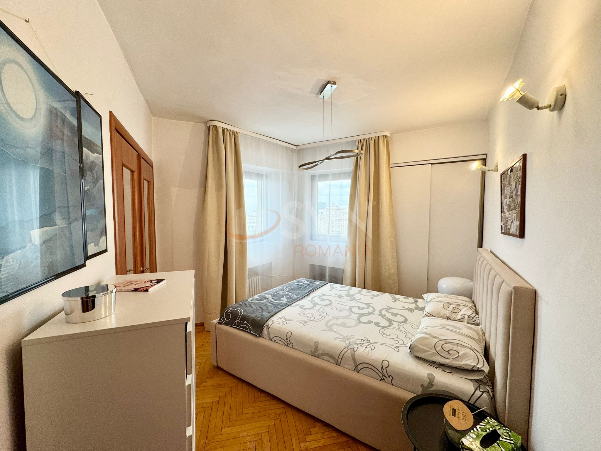 Apartament, 3 camere Bucuresti/Piata Victoriei