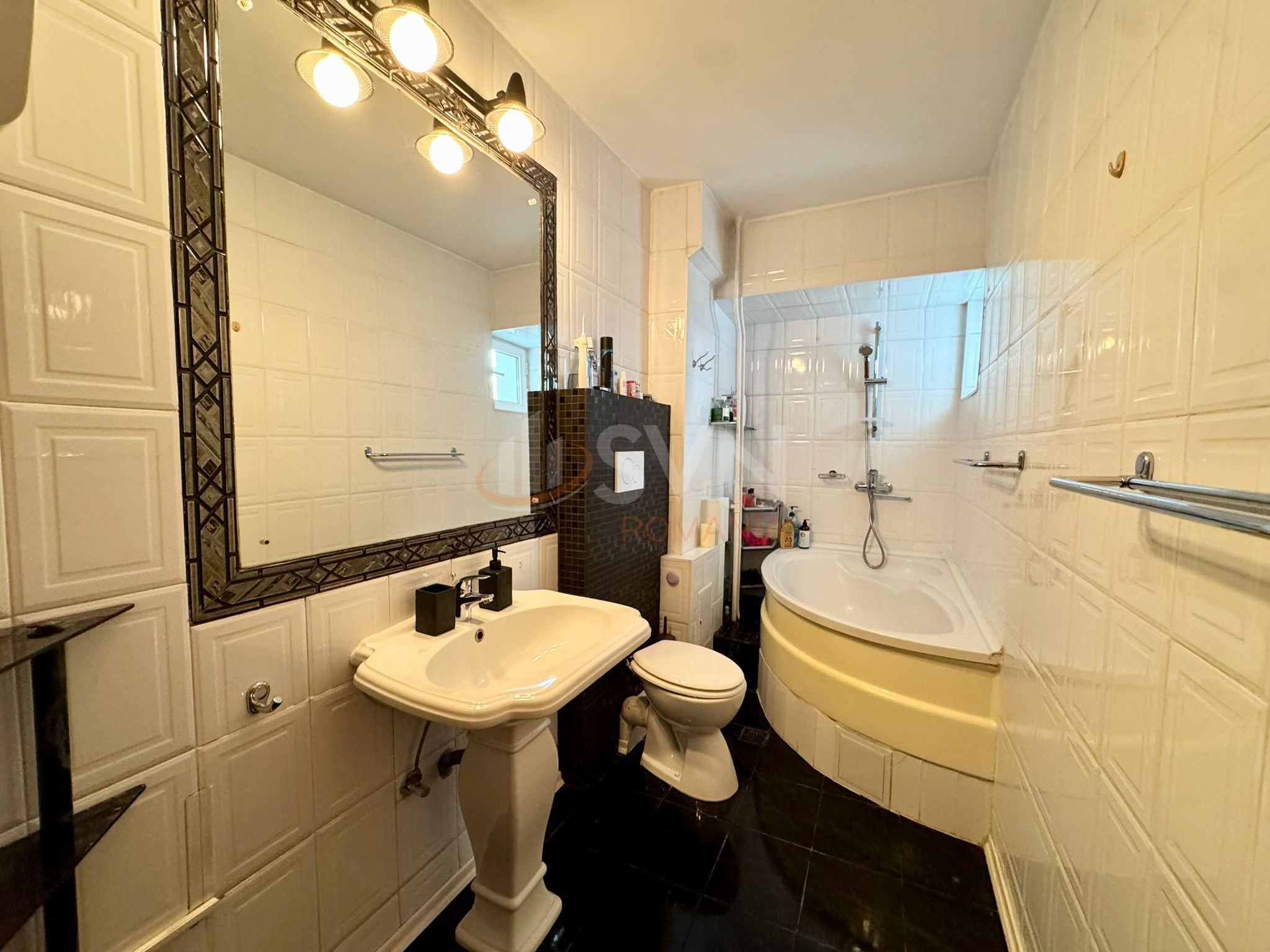 Apartament, 3 camere Bucuresti/Piata Victoriei