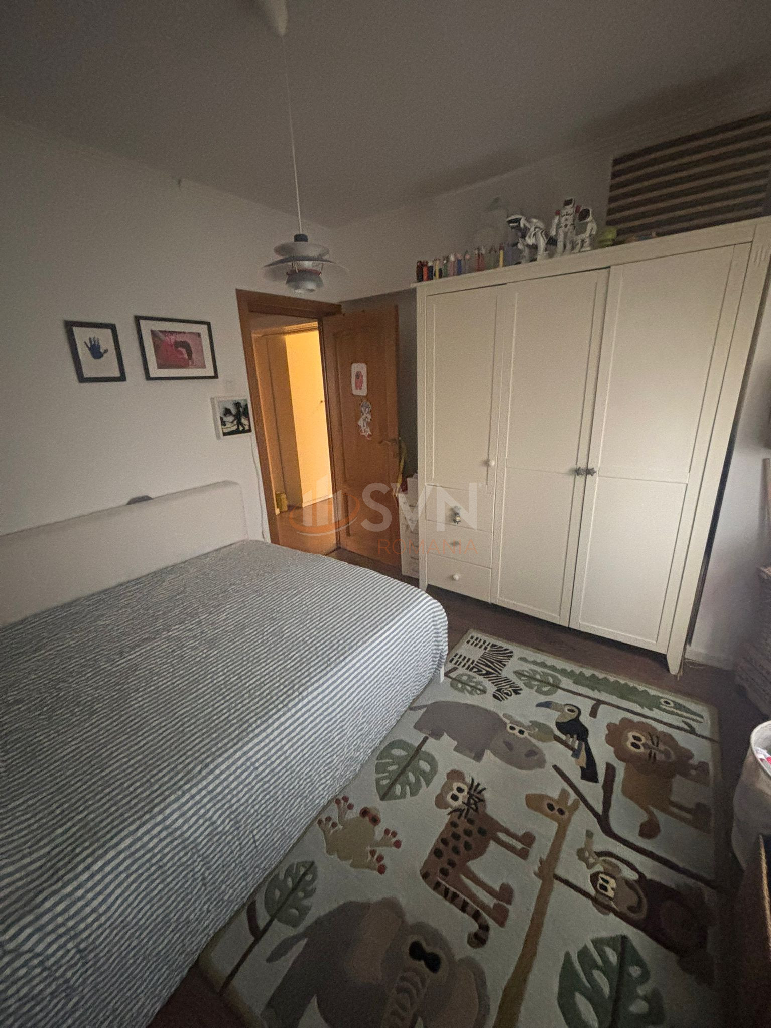 Apartament, 3 camere Bucuresti/Piata Unirii (s3)
