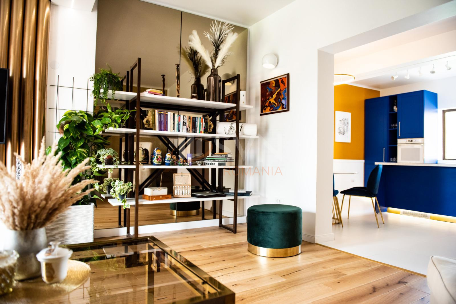 Apartament, 3 camere Bucuresti/Primaverii