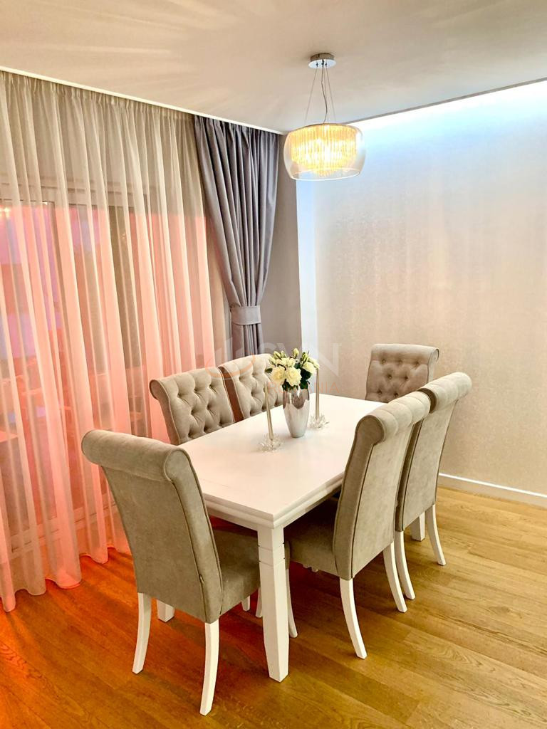 Apartament, 3 camere Bucuresti/Decebal