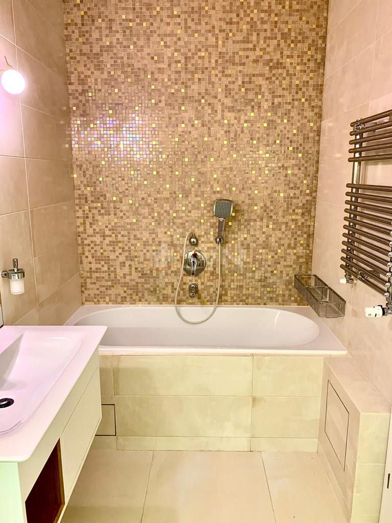 Apartament, 3 camere Bucuresti/Decebal