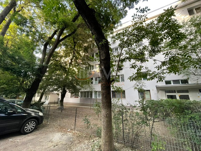 Apartament, 3 camere Bucuresti/Crangasi