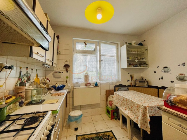 Apartament, 3 camere Bucuresti/Crangasi