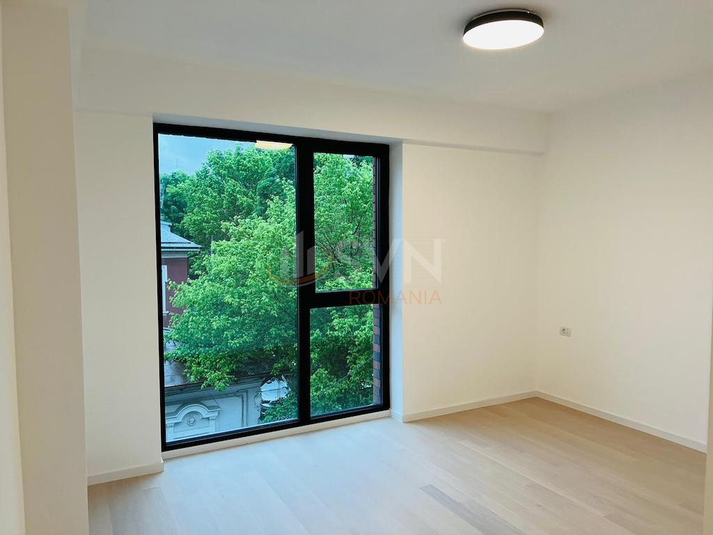 Apartament, 3 camere Bucuresti/Eminescu