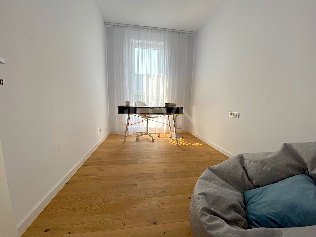 Apartament, 3 camere Bucuresti/Crangasi