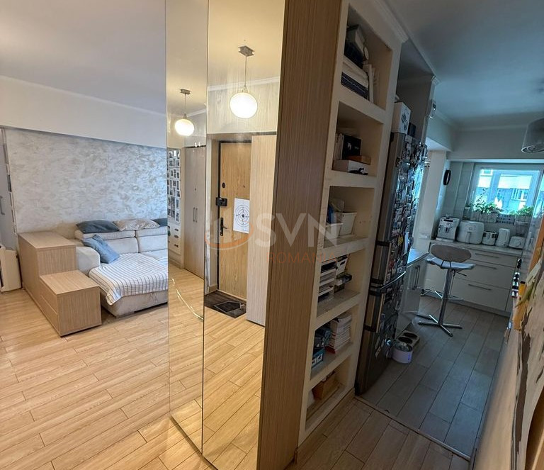 Apartament, 3 camere Bucuresti/Calea Victoriei
