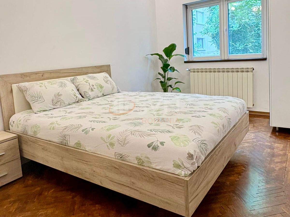 Apartament, 3 camere Bucuresti/Primaverii