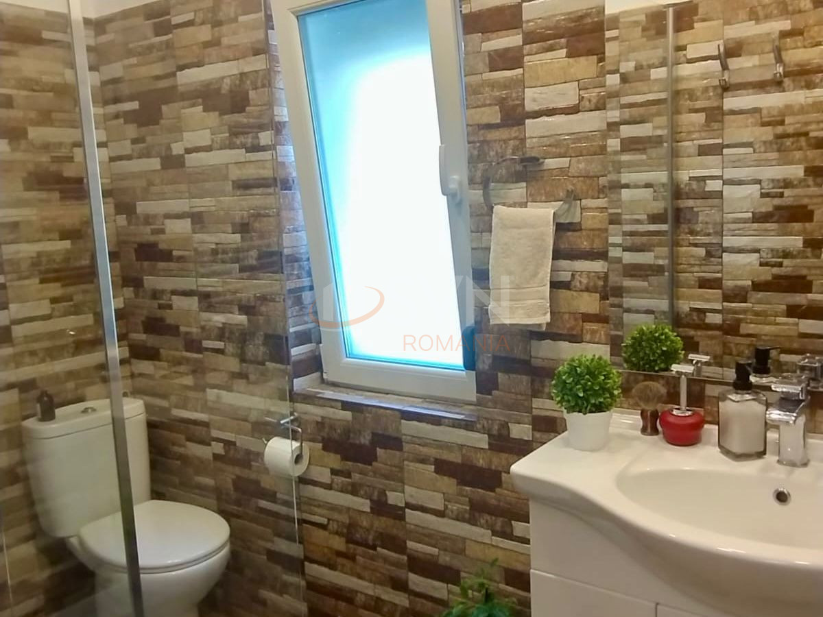 Apartament, 3 camere Bucuresti/Primaverii