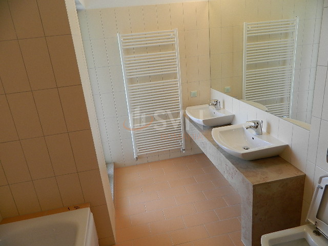 Apartament, 3 camere Bucuresti/Baneasa