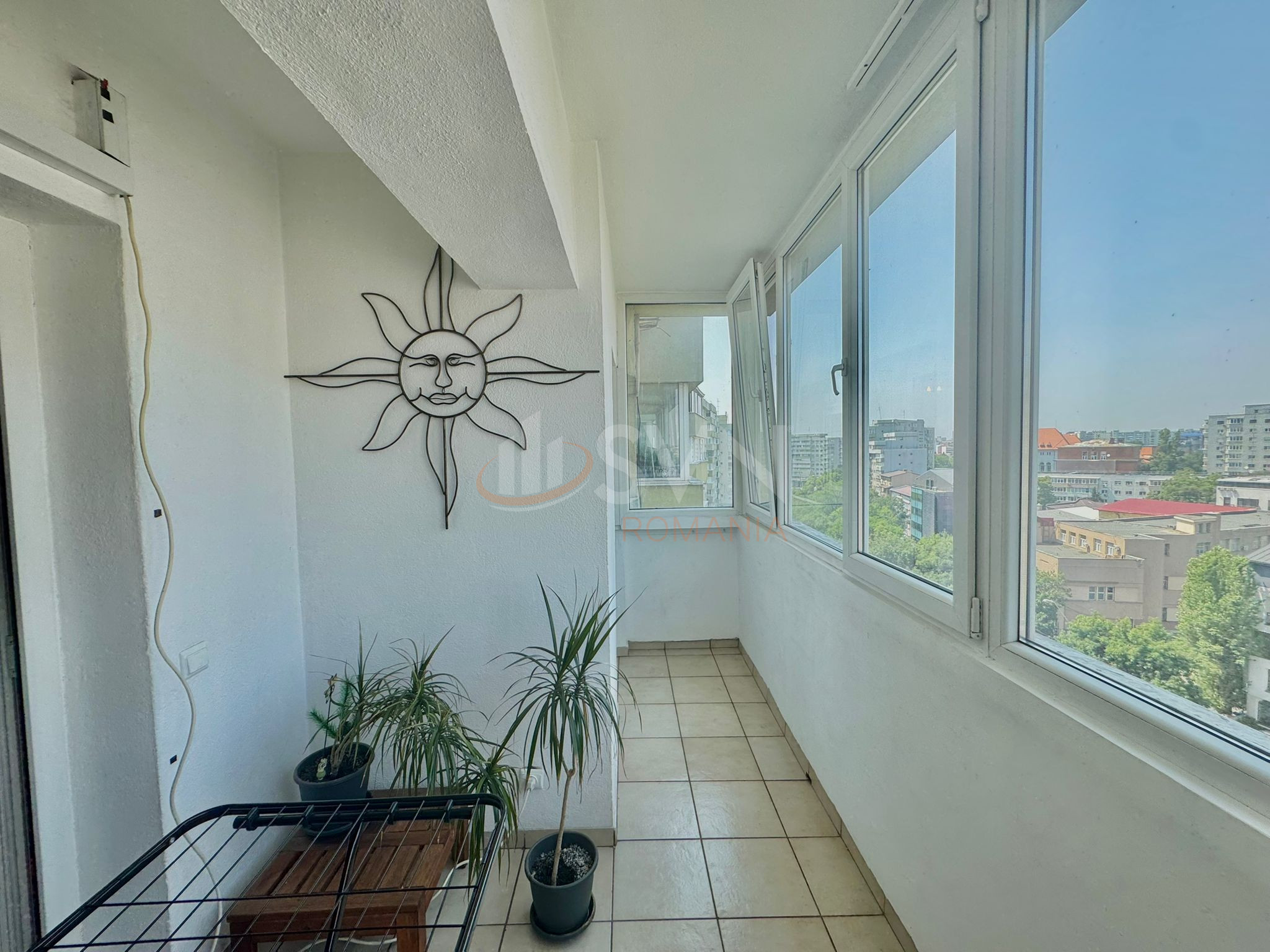 Apartament, 3 camere Bucuresti/Piata Victoriei