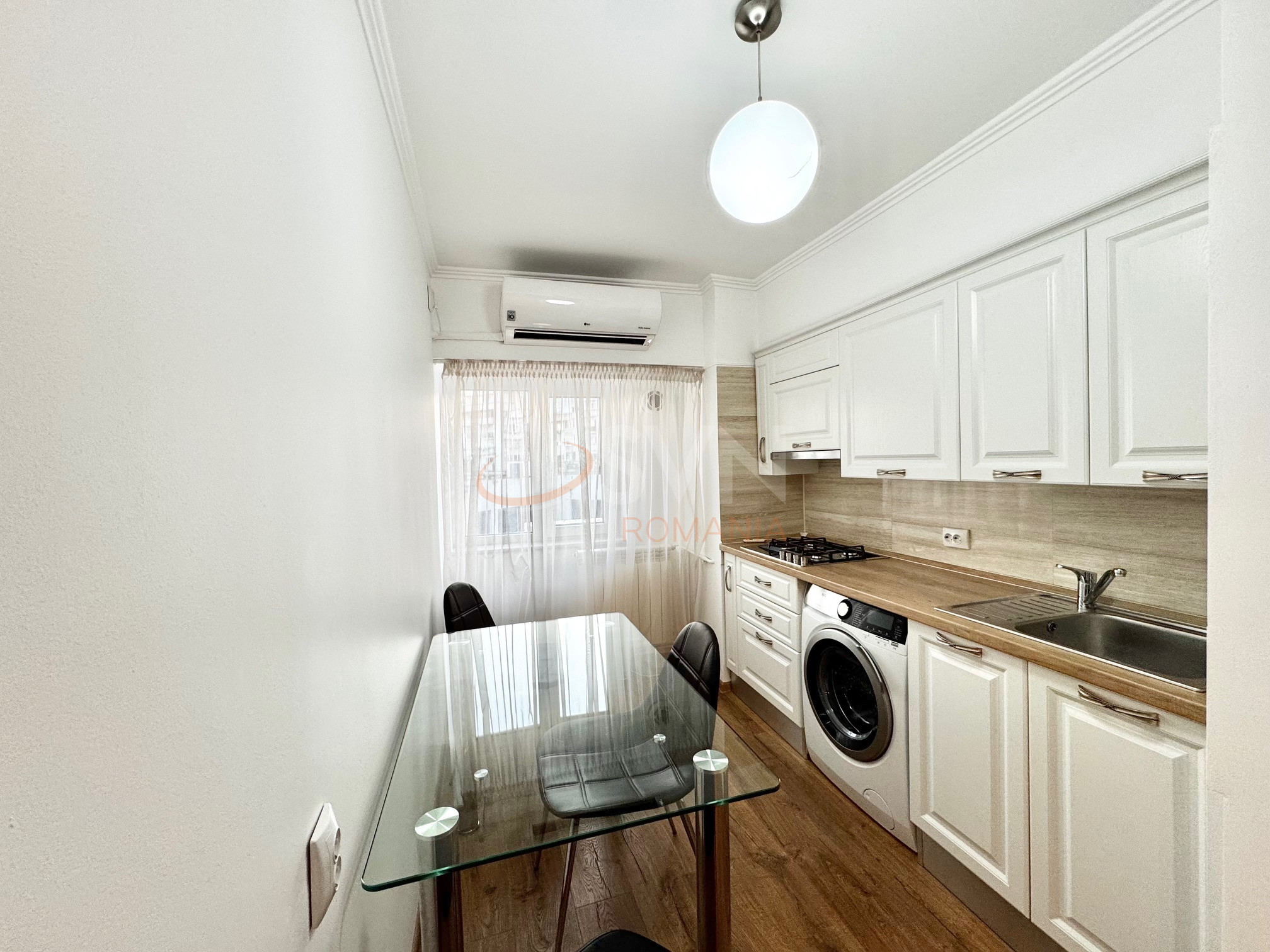 Apartament, 3 camere Bucuresti/Piata Unirii (s3)