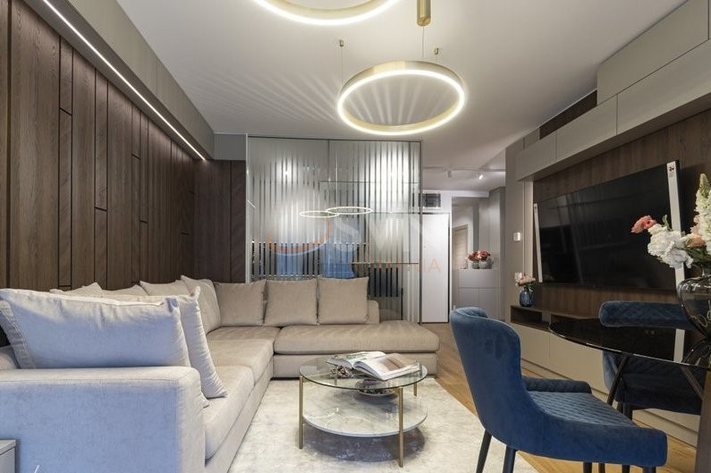 Apartament, 3 camere Bucuresti/Aviatiei