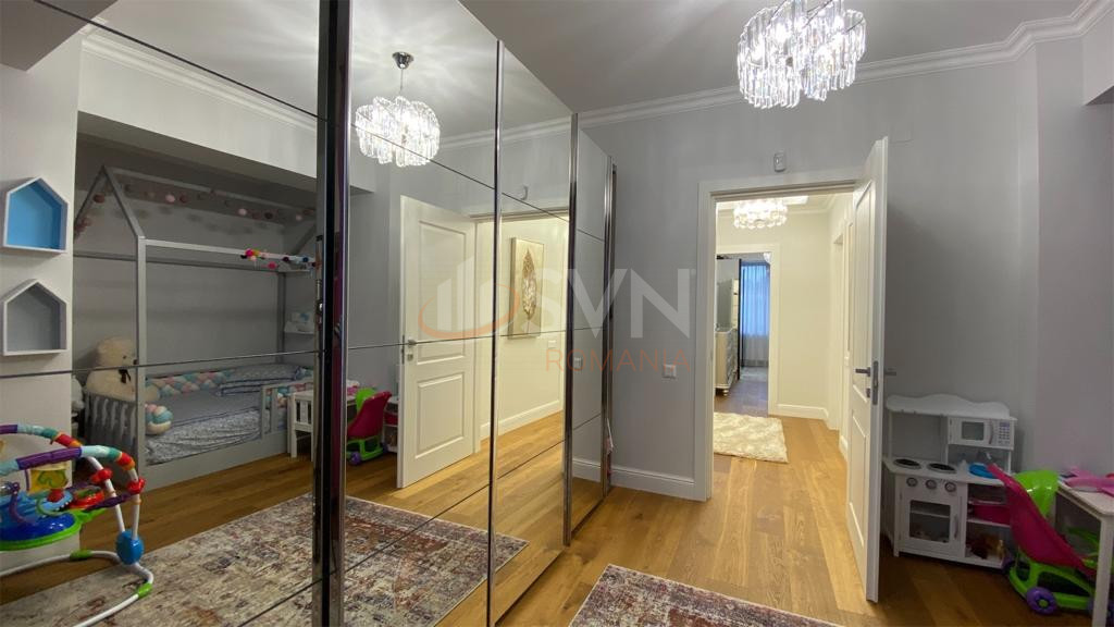 Apartament, 3 camere Bucuresti/Bucurestii Noi