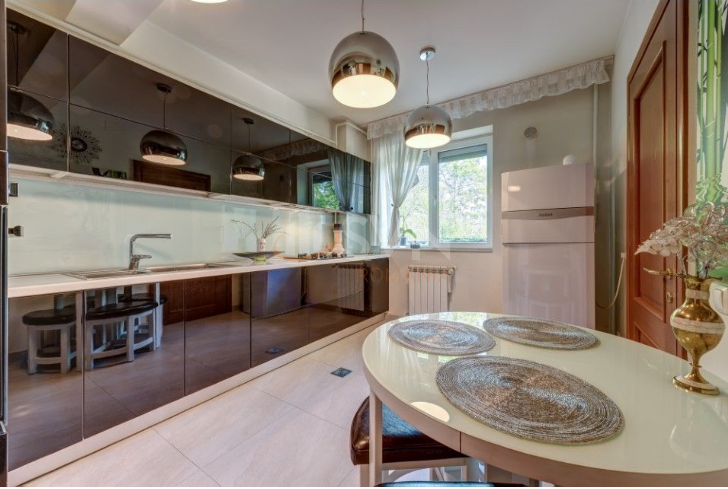 Apartament, 3 camere Bucuresti/Herastrau