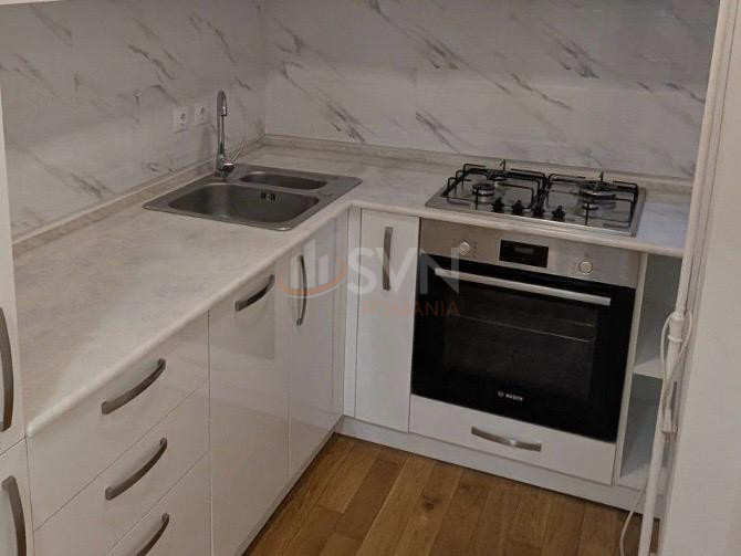 Apartament, 3 camere Bucuresti/Calea Victoriei