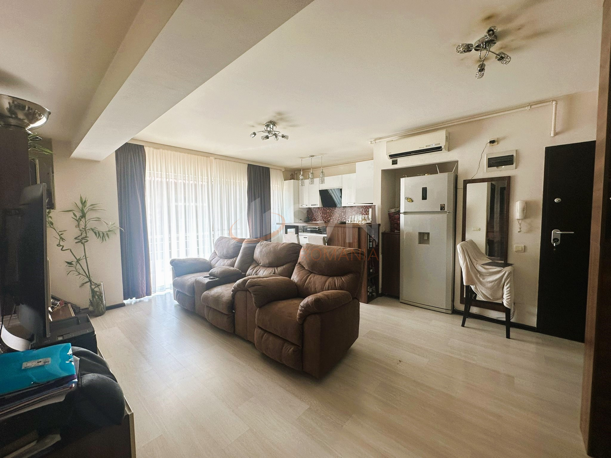 Apartament, 3 camere Bucuresti/Bucurestii Noi