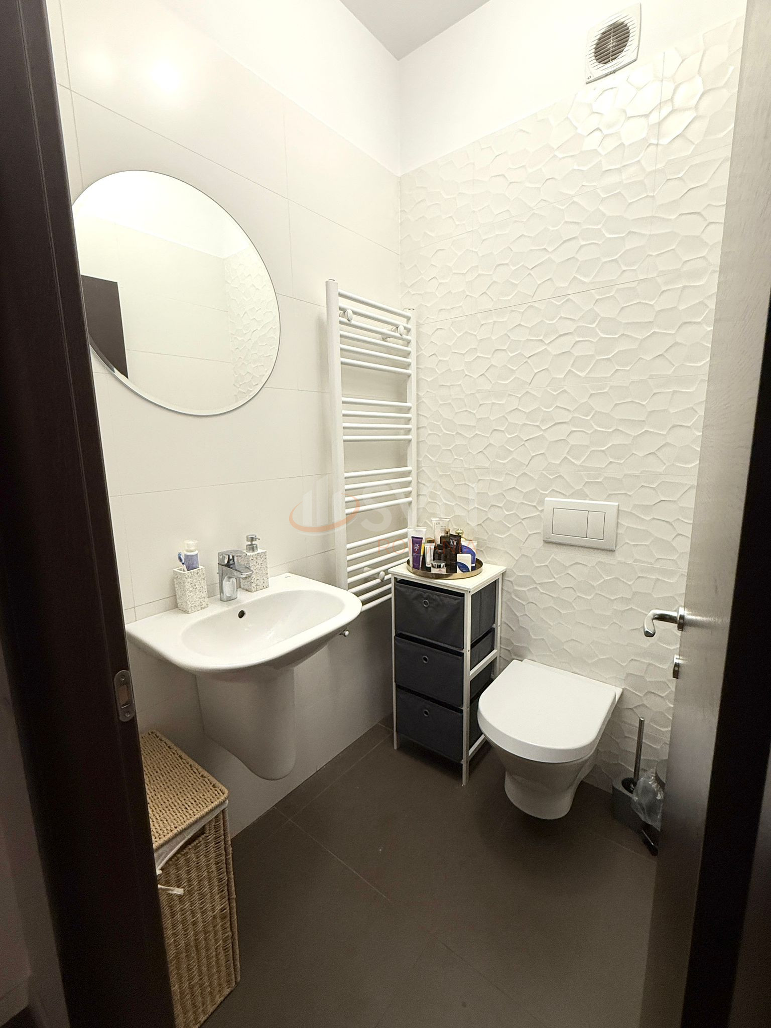 Apartament, 3 camere Bucuresti/Aviatiei