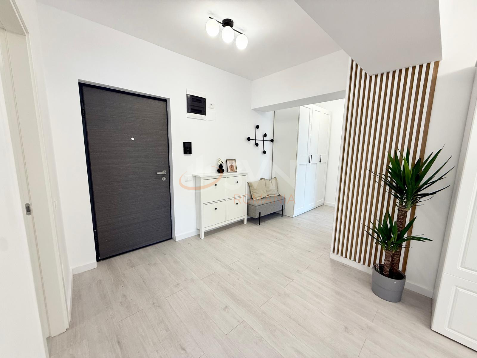 Apartament, 3 camere Bucuresti/Lujerului