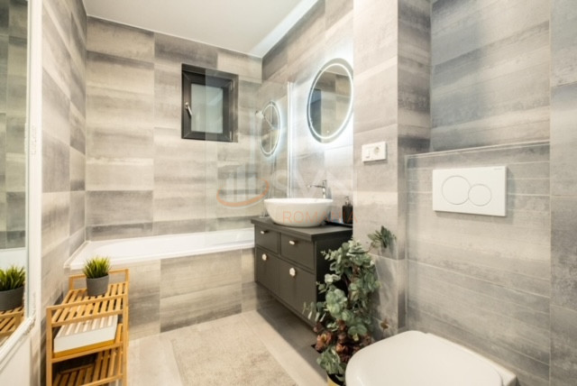 Apartament, 3 camere Bucuresti/Timpuri Noi