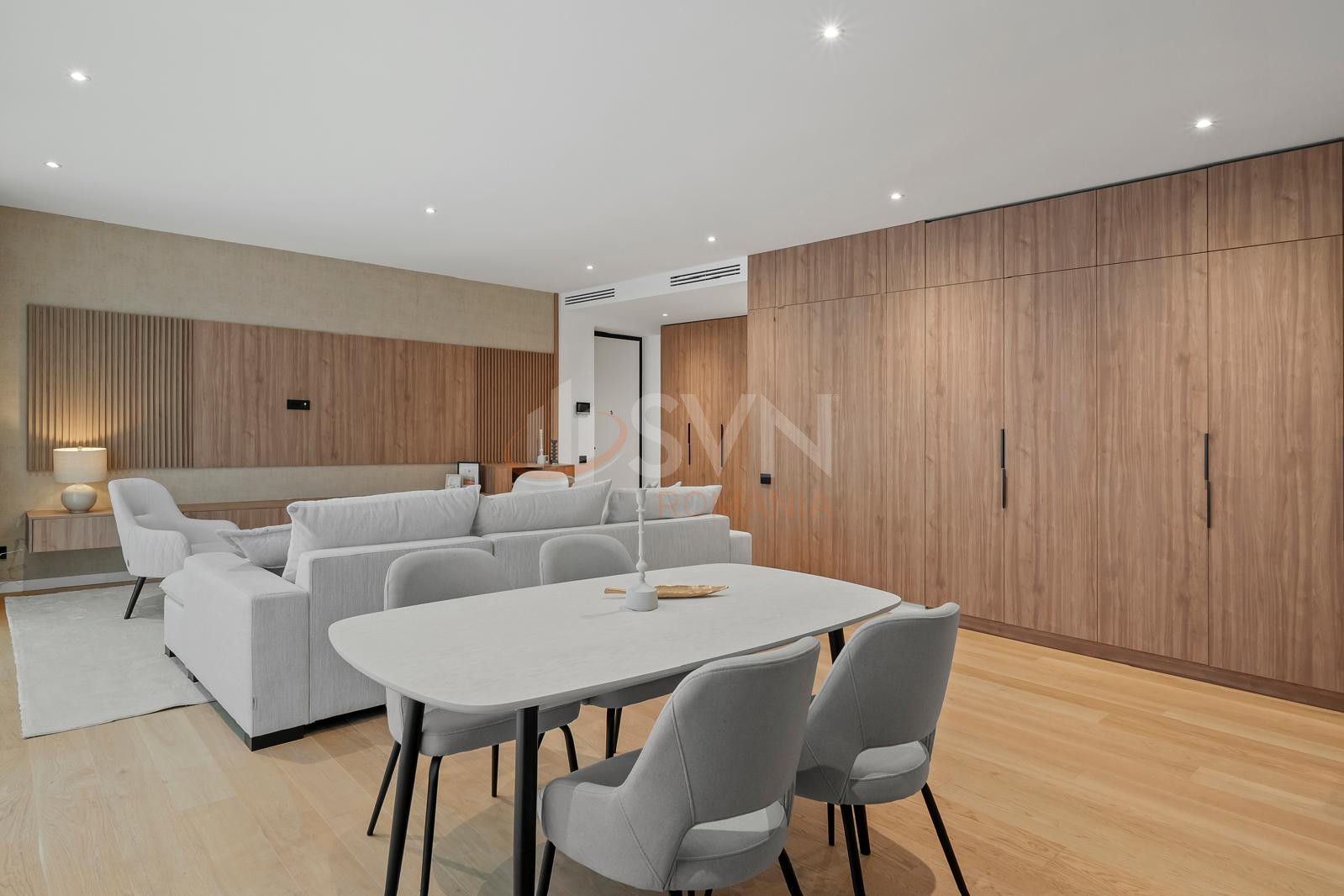 Apartament, 3 camere Bucuresti/Primaverii