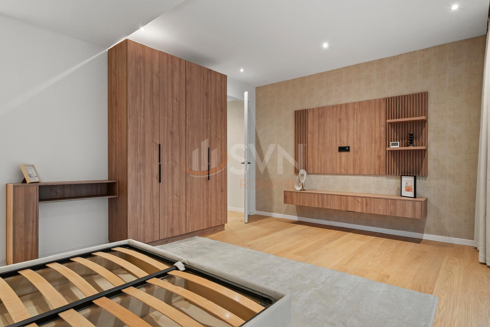 Apartament, 3 camere Bucuresti/Primaverii