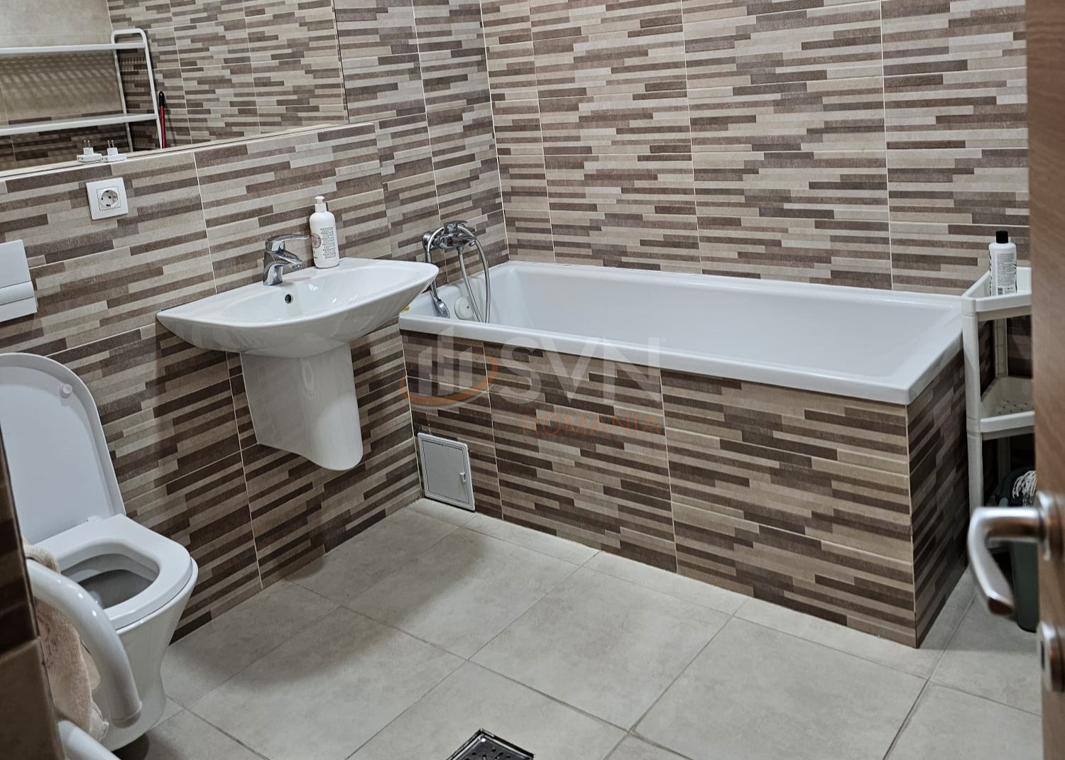 Apartament, 3 camere Bucuresti/Lacul Tei