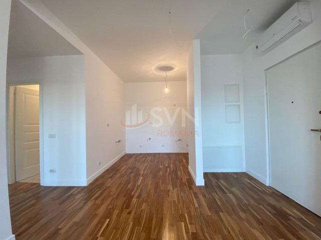 Apartament, 3 camere Bucuresti/Calea Victoriei