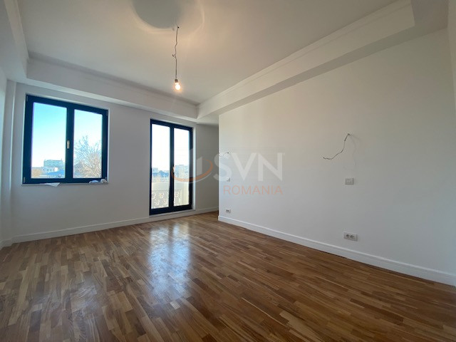 Apartament, 3 camere Bucuresti/Calea Victoriei