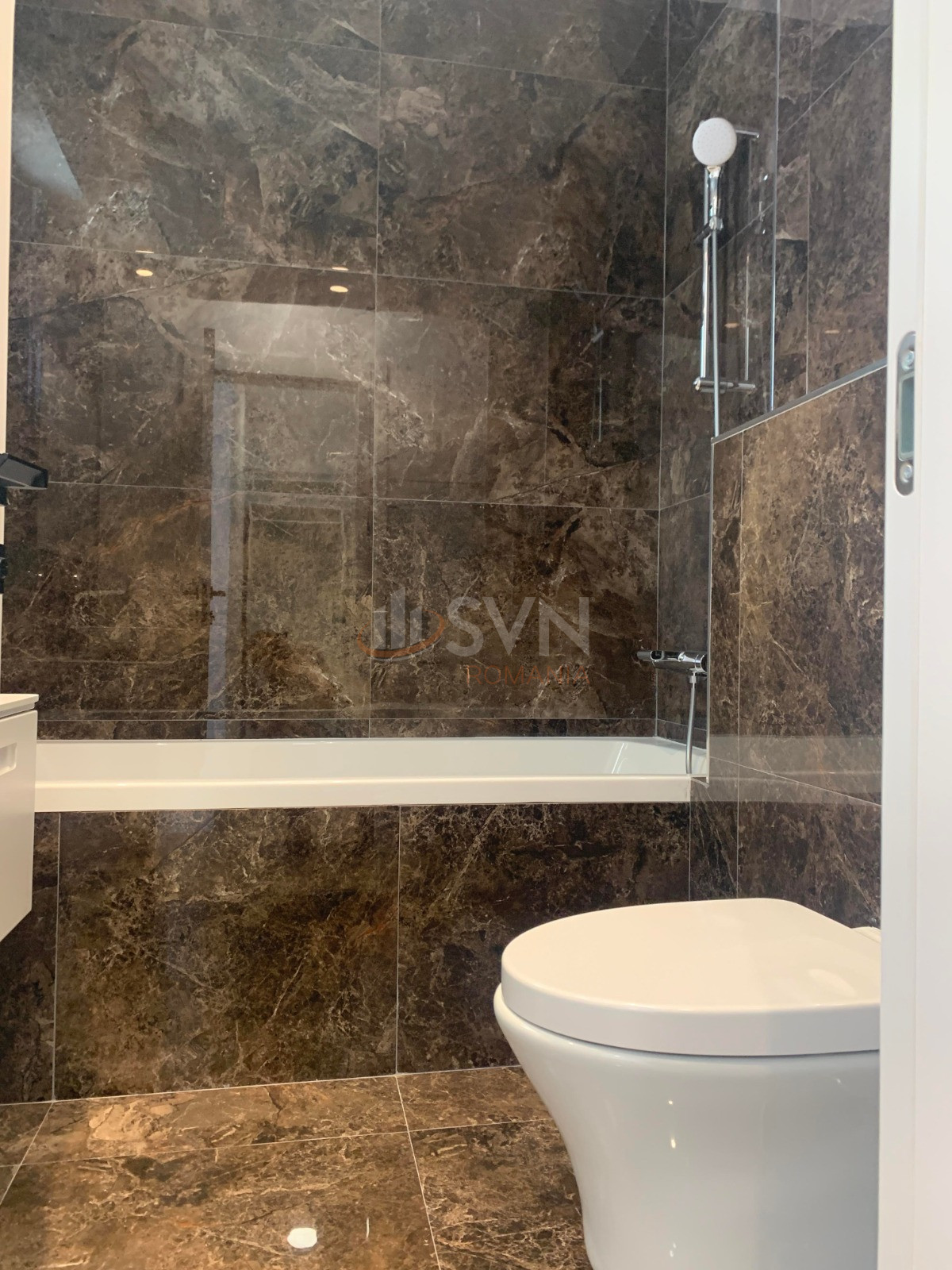 Apartament, 3 camere Bucuresti/Piata Victoriei