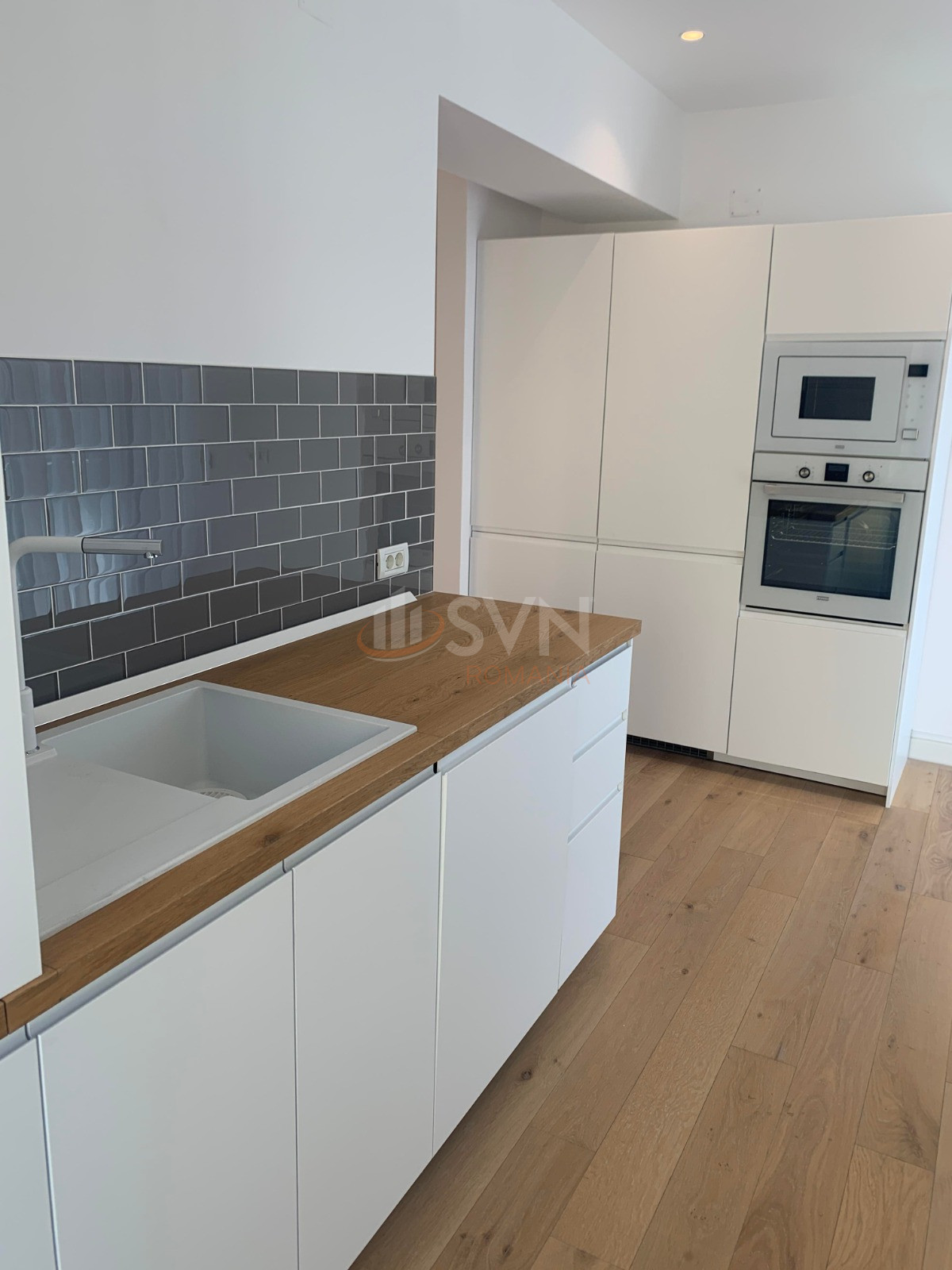 Apartament, 3 camere Bucuresti/Piata Victoriei