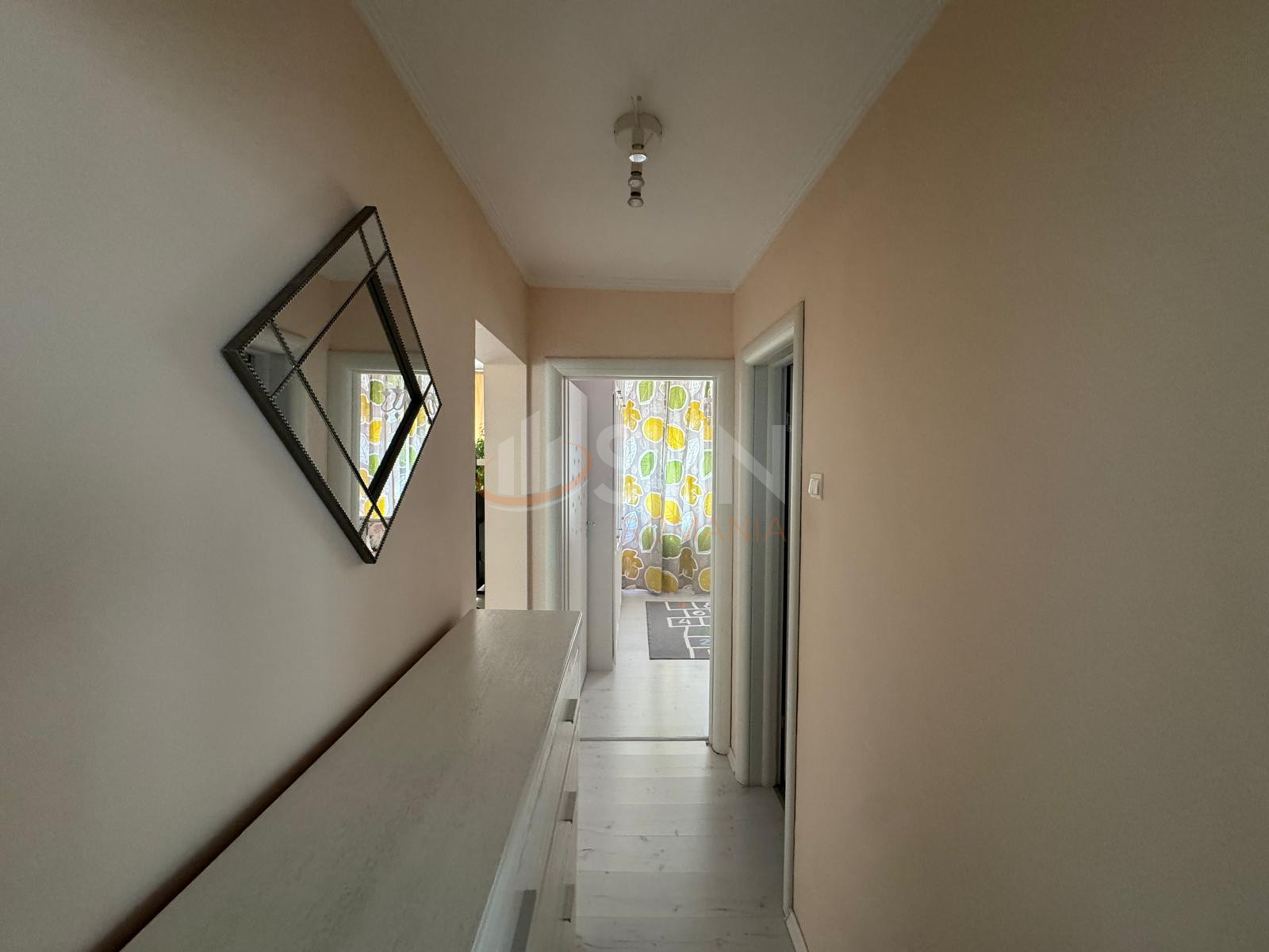 Apartament, 3 camere Bucuresti/Basarab