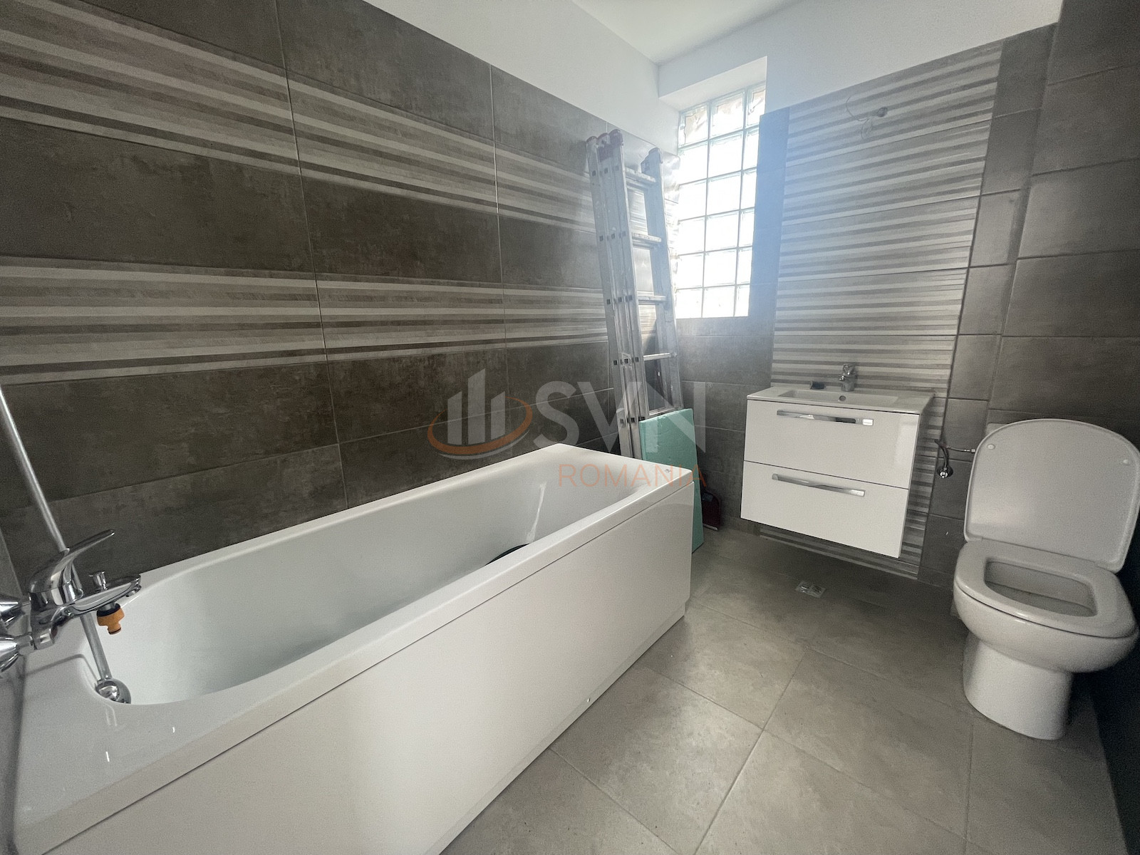 Apartament, 3 camere Bucuresti/Straulesti