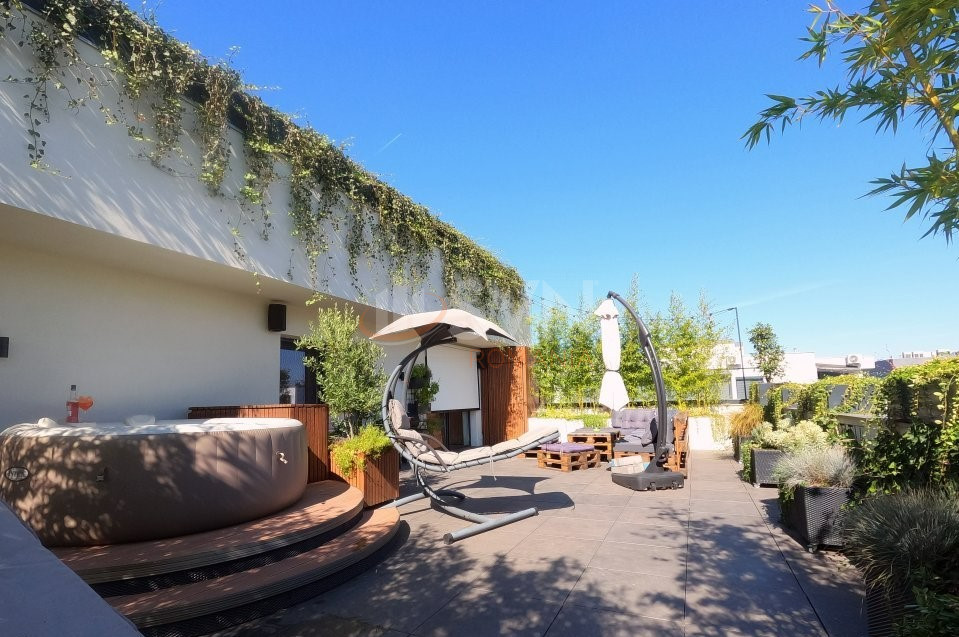 Apartament, 3 camere Bucuresti/Splaiul Independentei