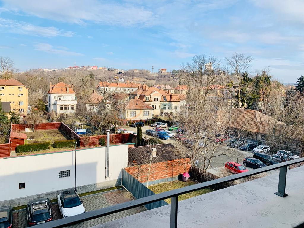 Apartament, 3 camere Cluj/Centru