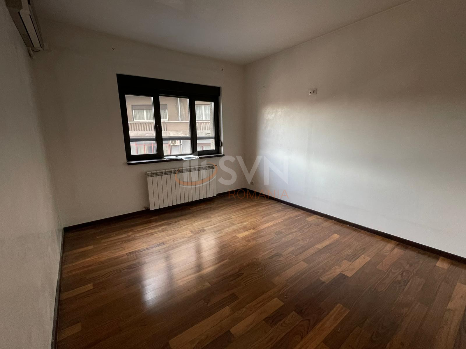 Apartament, 3 camere Bucuresti/Piata Victoriei